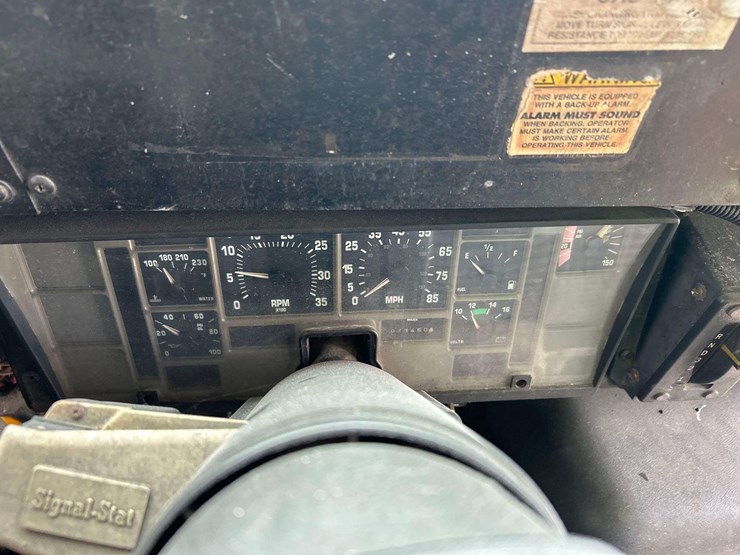 1994-international-3800-image-12