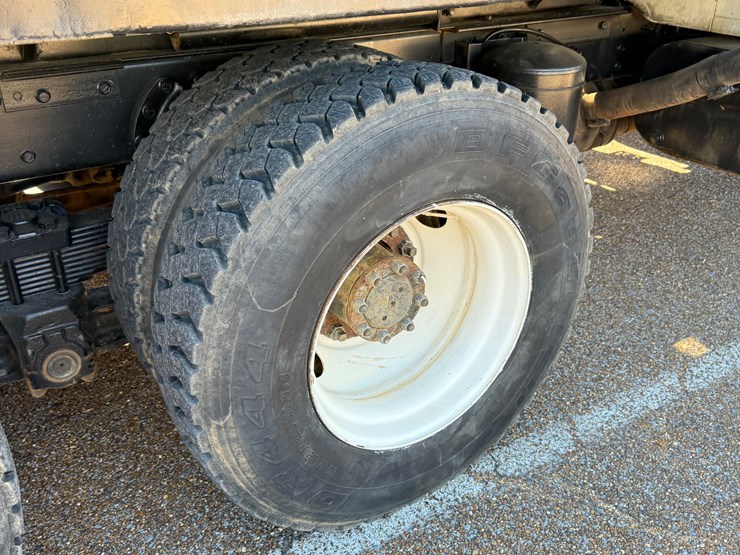 1992-international-4000-image-24