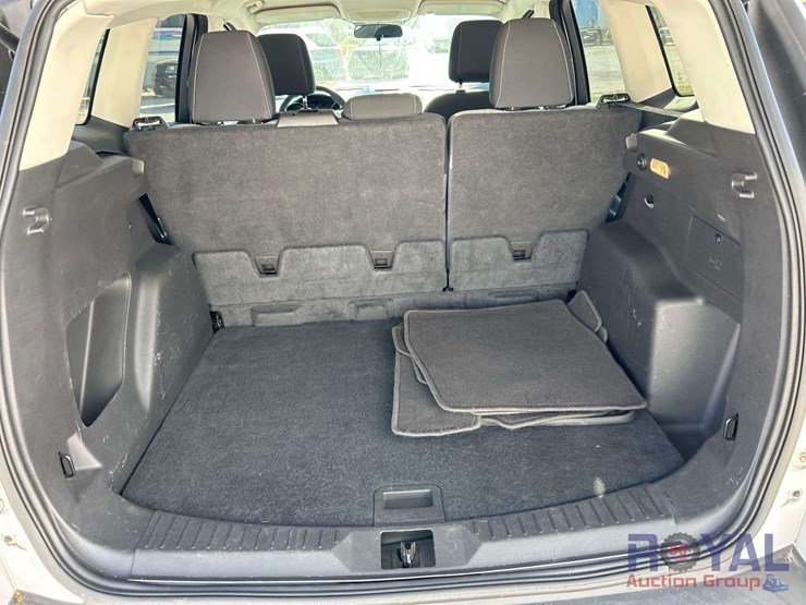 2014-ford-escape-image-24