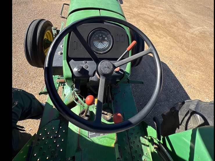 john-deere-2150-image-17