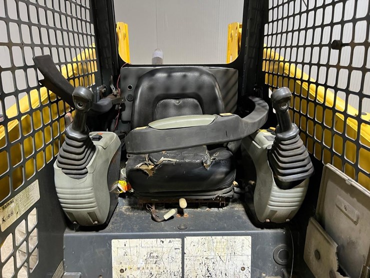 komatsu-sk1020-image-17