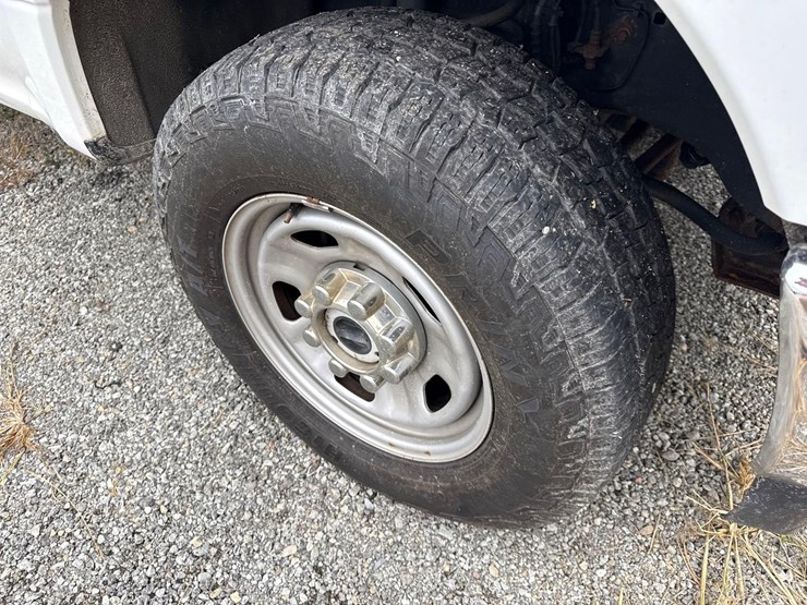 2019-ford-f350-xl-image-14