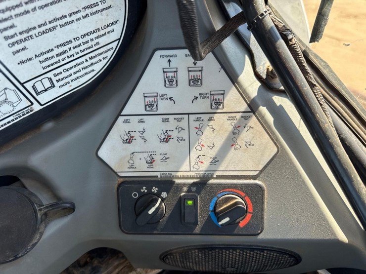 2017-bobcat-t650-image-26