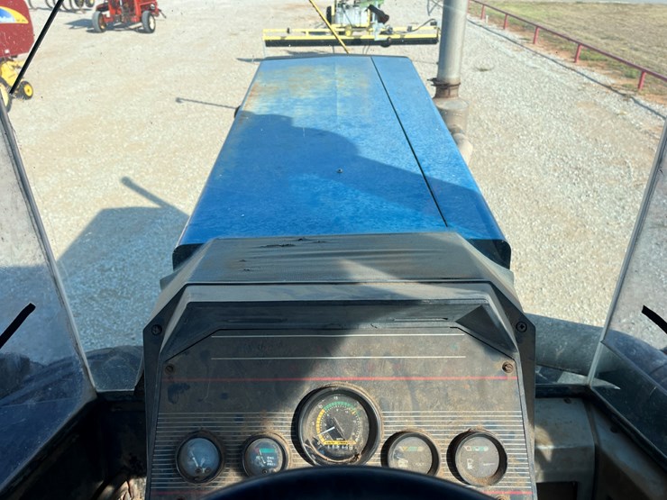 1989-ford-846-image-29