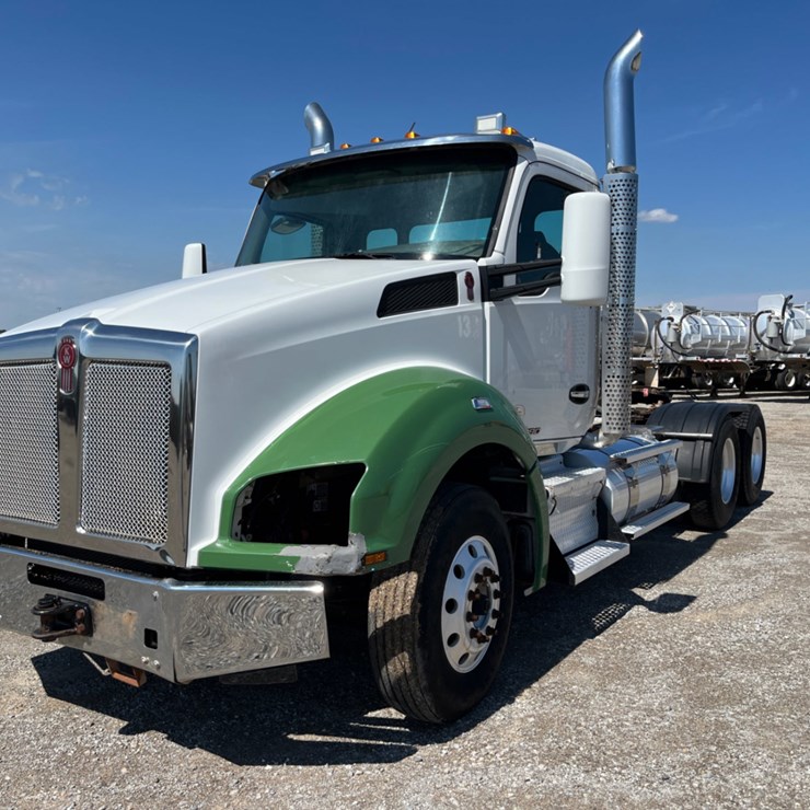 2018 KENWORTH T800