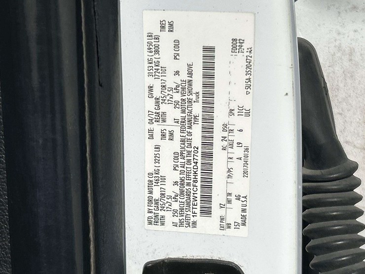 2017-ford-f150-image-5