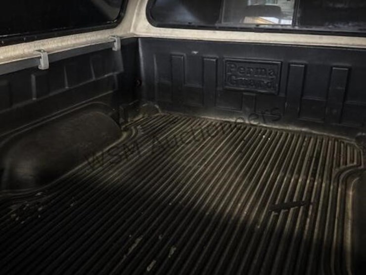 2006-toyota-tundra-sr5-image-12