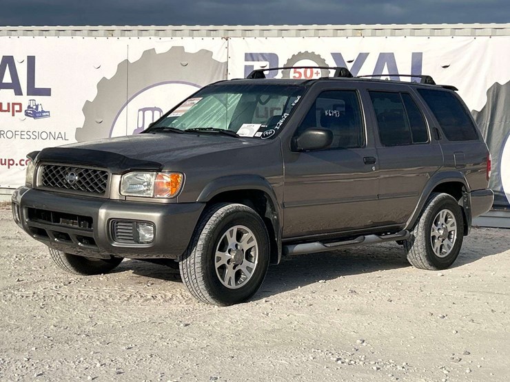 2001-nissan-pathfinder-image-1