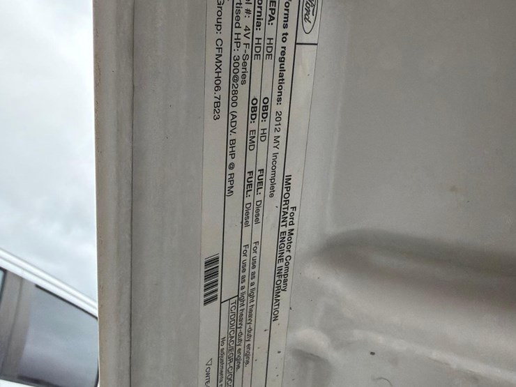 2013-ford-f550-xl-image-17