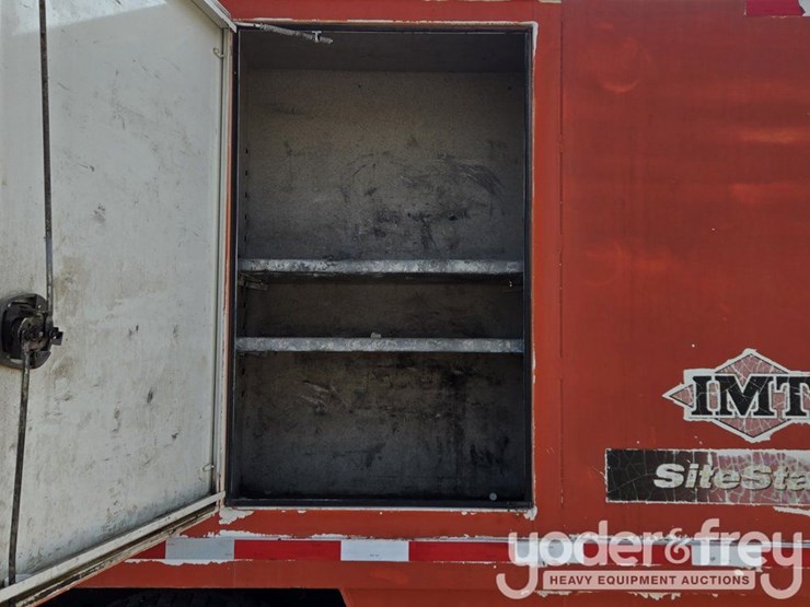 2009-international-7300-image-21