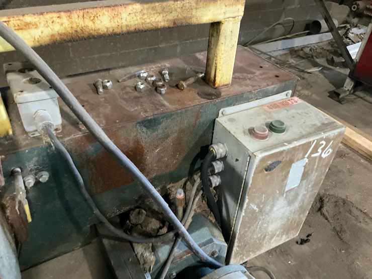 #136-•-pallet-dismantler-image-12