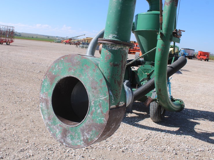 #2071-•-neuro-8100-airleg-grain-vac-image-14