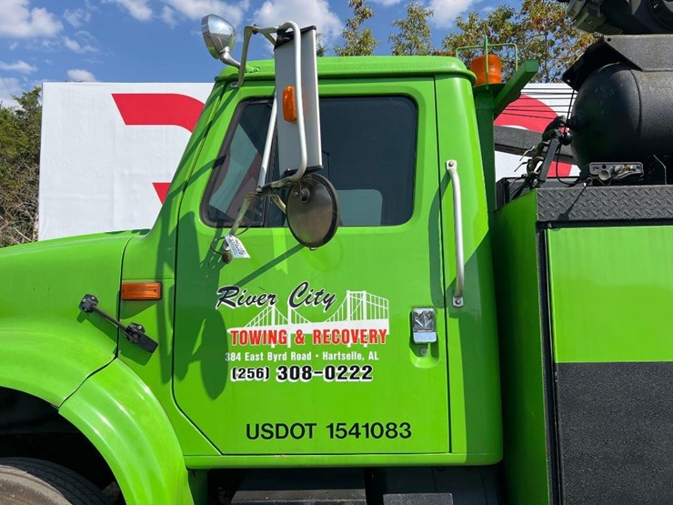 2001-international-4700-image-14