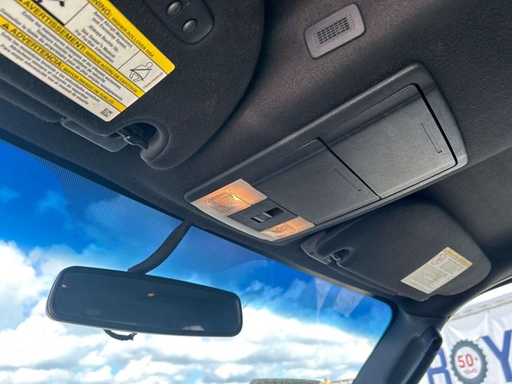 2016-ford-expedition-xlt-image-18