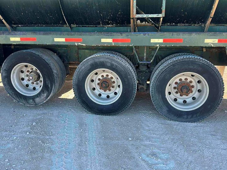 kenworth-t800b-image-8