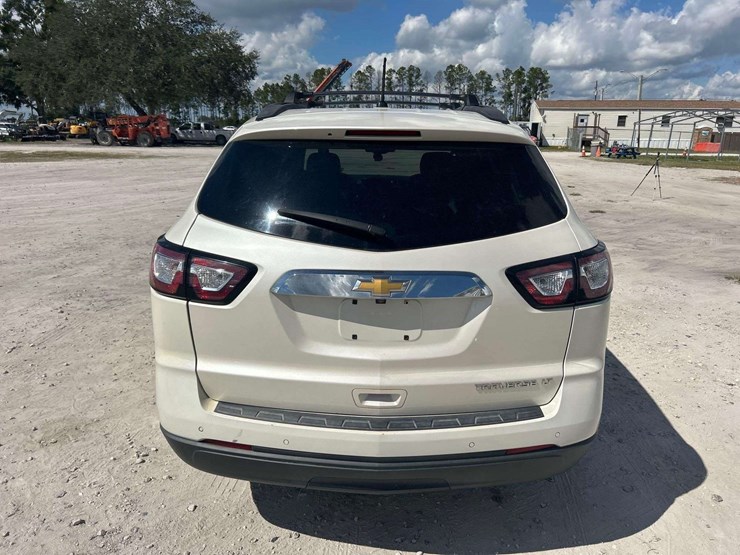 2014-chevrolet-traverse-image-23