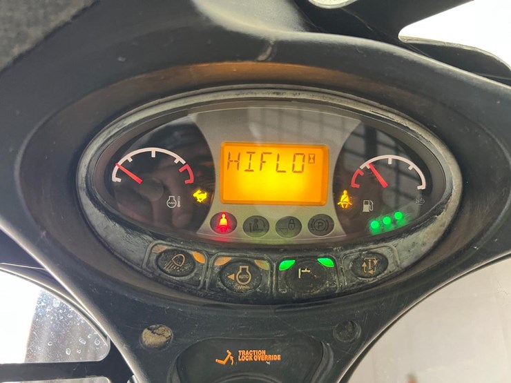 2017-bobcat-s770-image-19