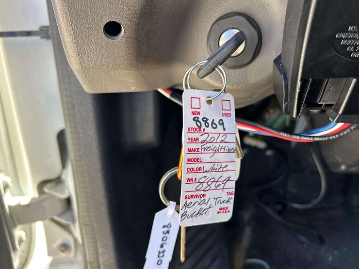 2012-freightliner-m2-106-terex-hi-ranger-tl41-41ft-insulated-bucket-truck-image-38