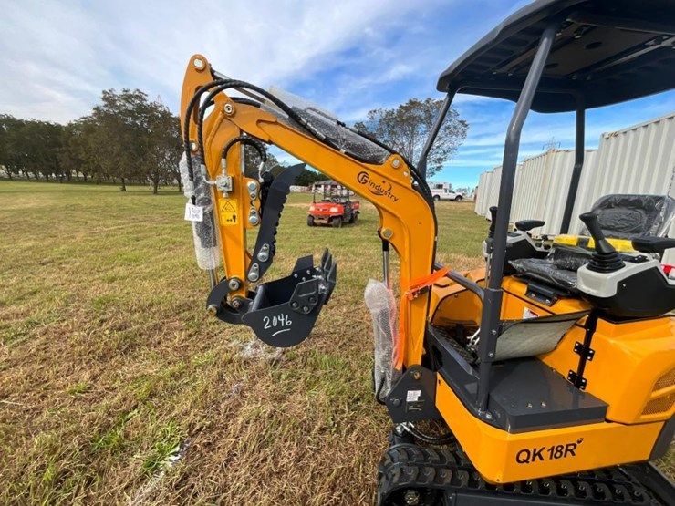 unused-cfg-qk18r-mini-excavator-(rato-image-2
