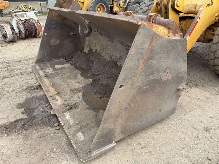 komatsu-wa380-image-2