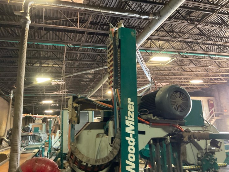 #100-•-2014-wood-mizer-wm4000-thin-kerf-image-44