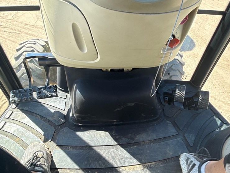 john-deere-4320-image-23