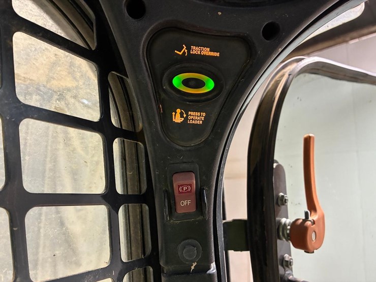 bobcat-t770-image-30