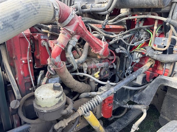 2005-peterbilt-387-image-11