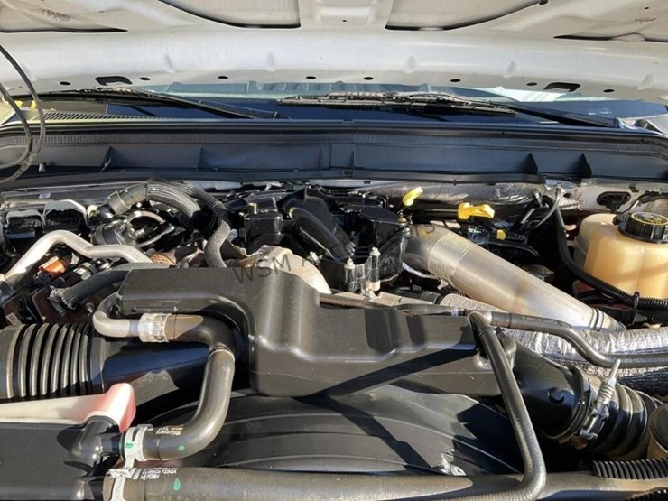 2016-ford-f550-image-14