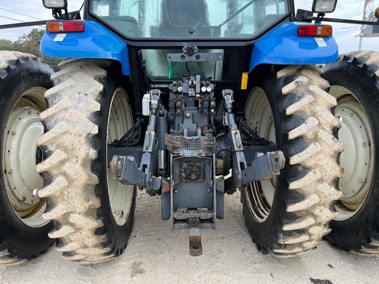 new-holland-tm150-image-13