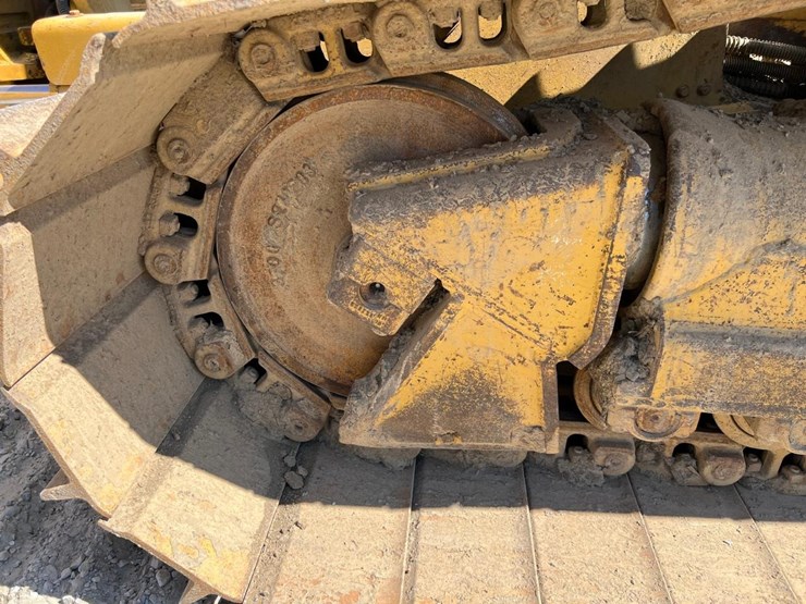 caterpillar-d5n-lgp-image-12