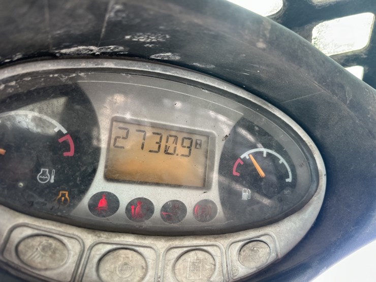 2016-bobcat-t450-image-9