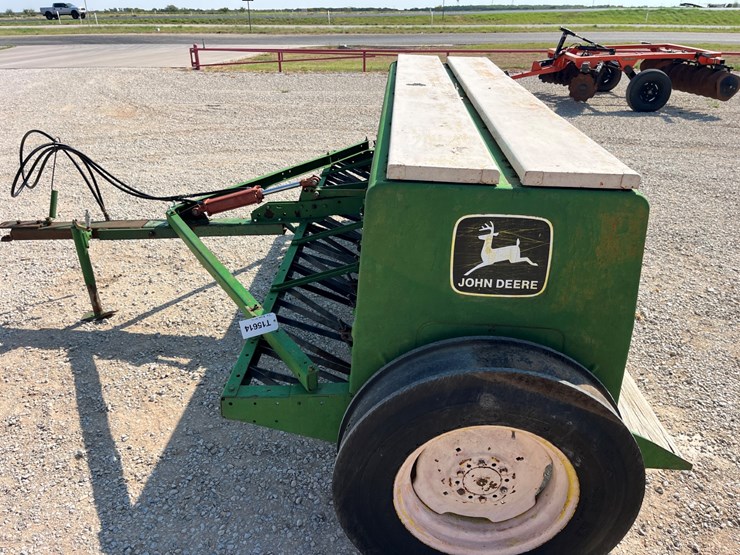 john-deere-8300-image-13