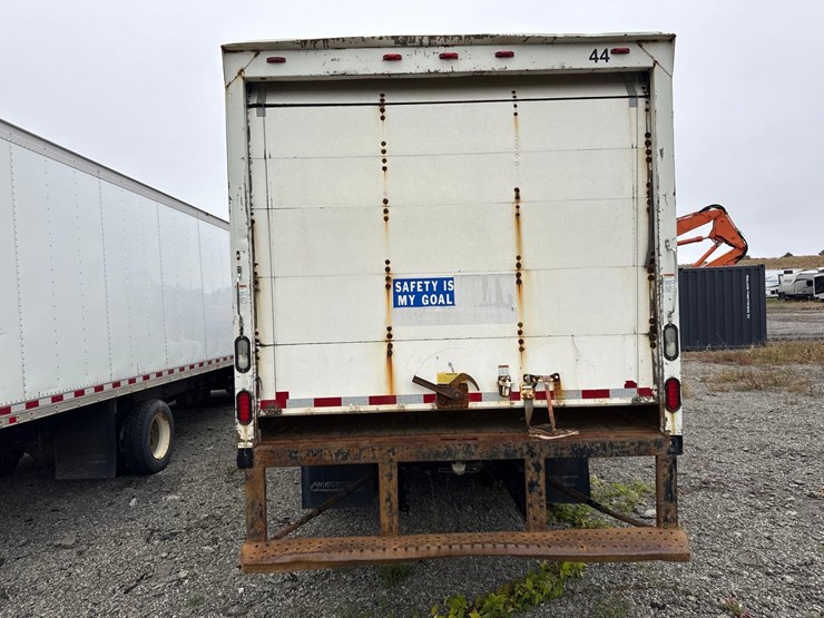 2016-hino-258-image-5