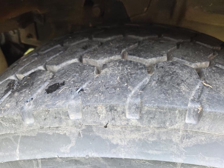 1989-mack-rd690s-image-80