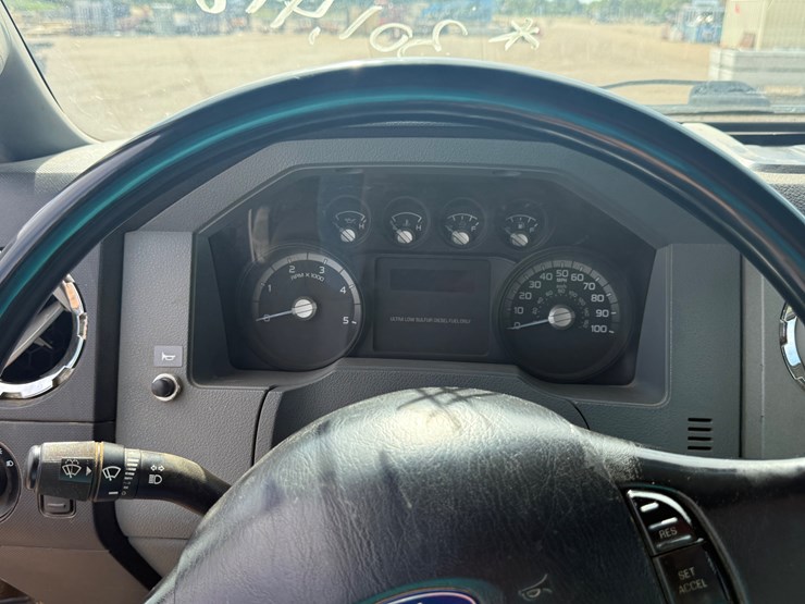 2015-ford-f650-image-45