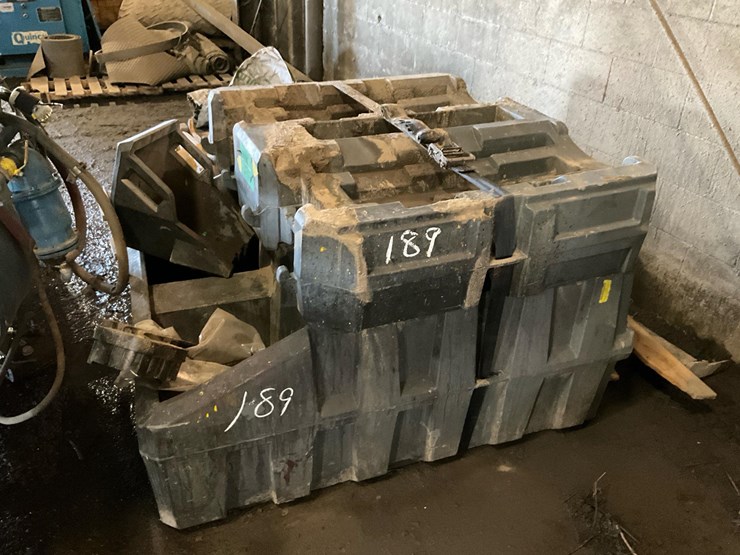 #189-•-barrel-stand-with-oil-collection-tank-image-1