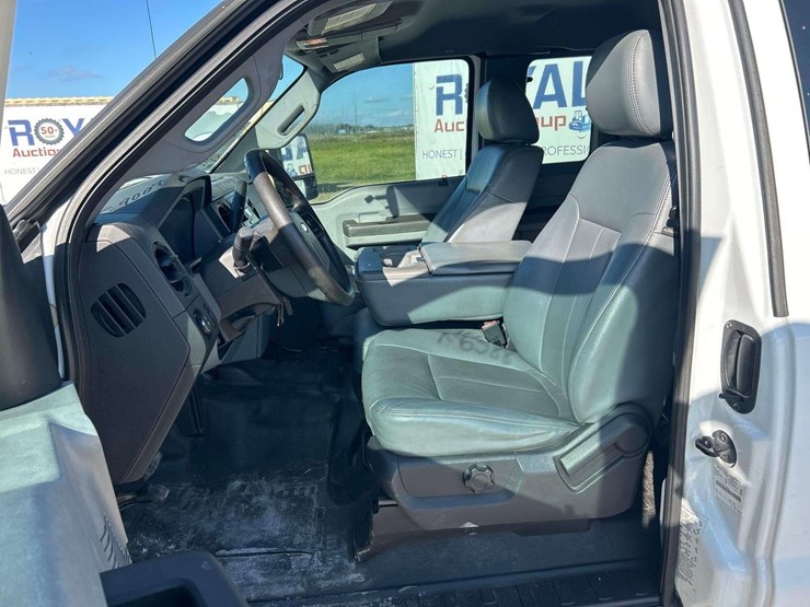 2015-ford-f350-image-15