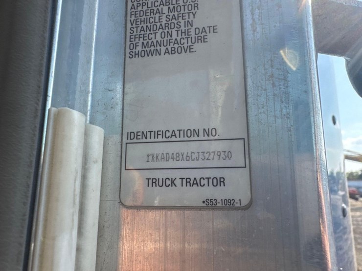 2012-kenworth-t660-image-25