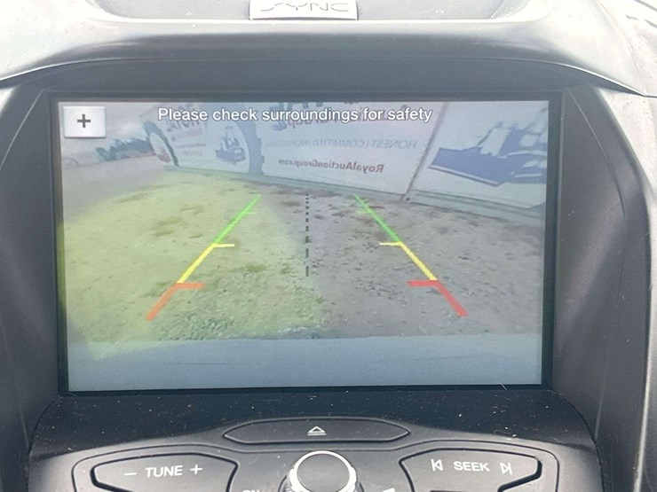 2016-ford-escape-se-image-18