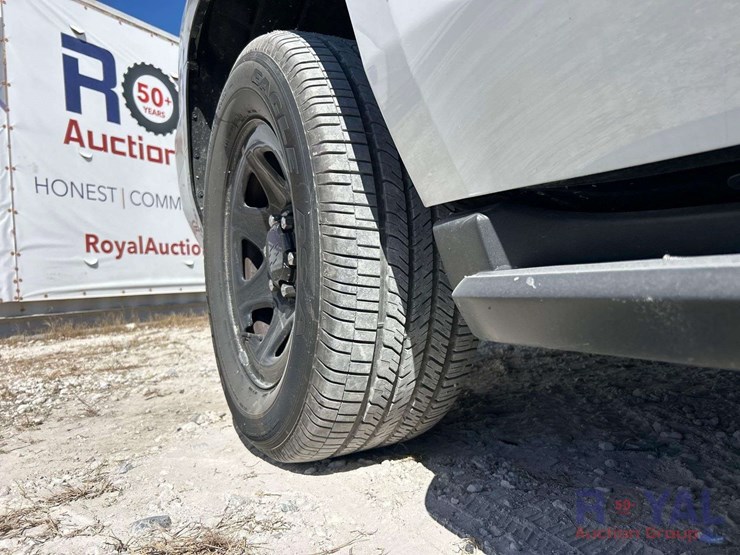 2018-chevrolet-tahoe-image-27