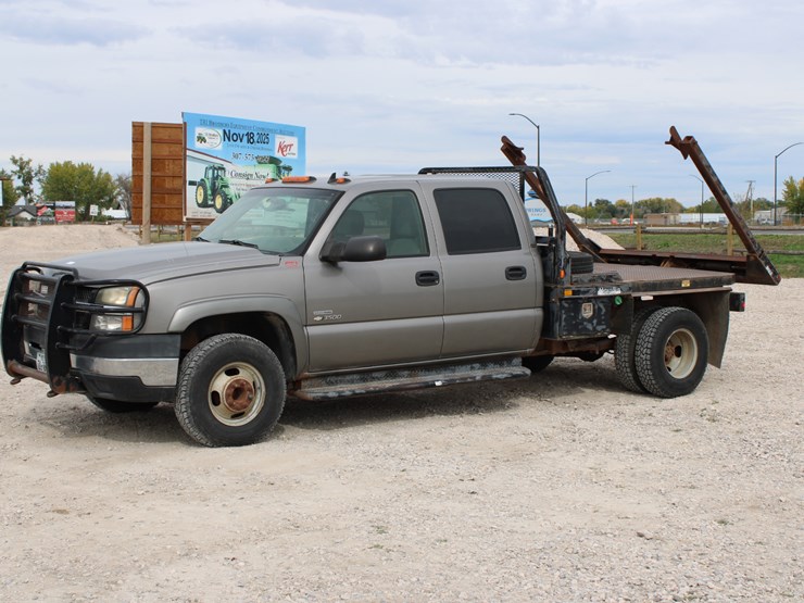 2006-chevrolet-3500-image-1