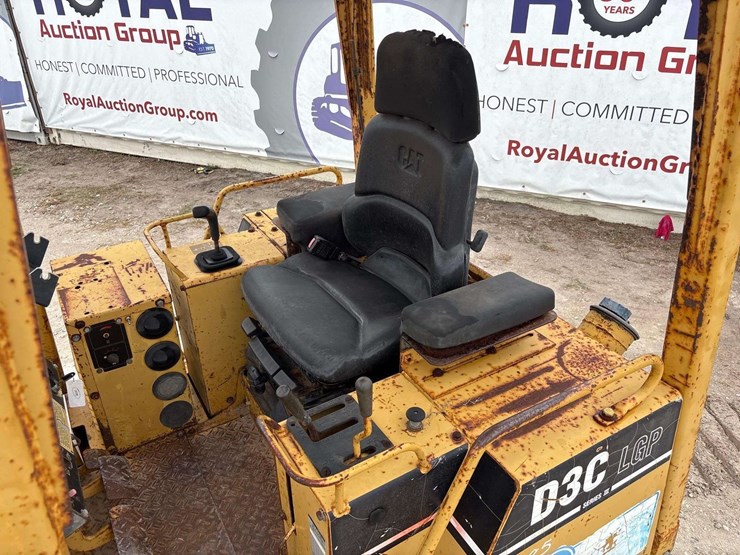 caterpillar-d3c-lgp-image-24