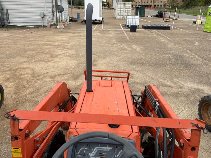 kubota-l2950-image-15