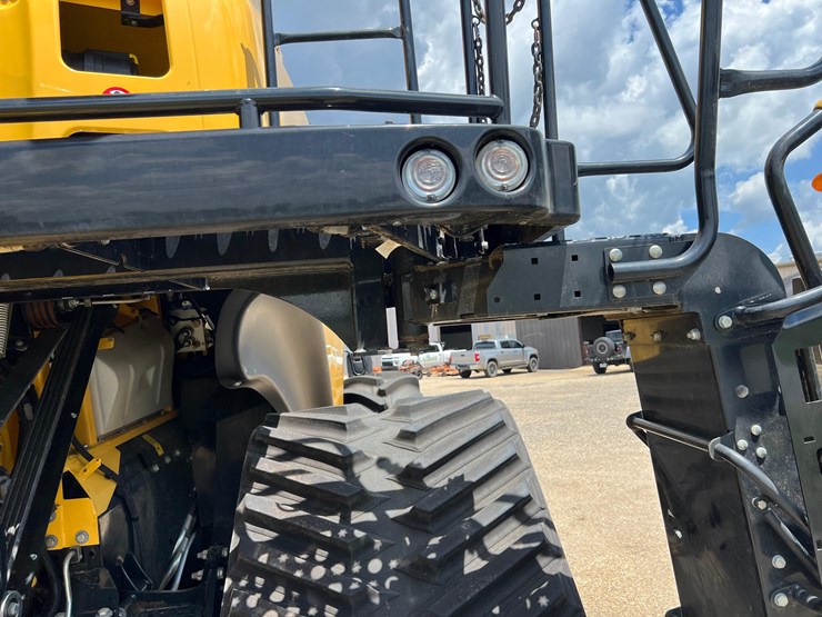 2023-new-holland-cr10.90-image-25