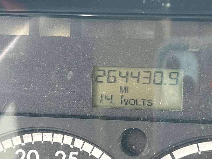 2007-freightliner-b2-image-6