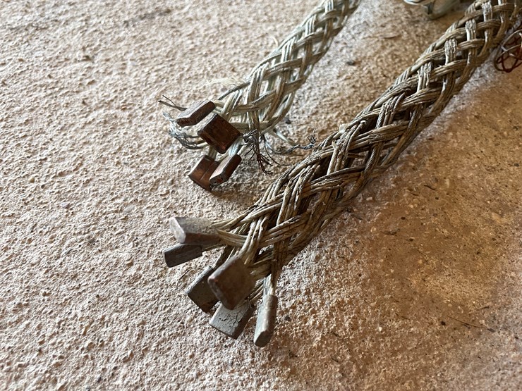 #1057-•-cable-socks-image-4