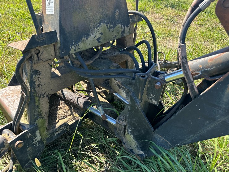#32227-•-kelley-mfg-b70-backhoe-attachment-image-18