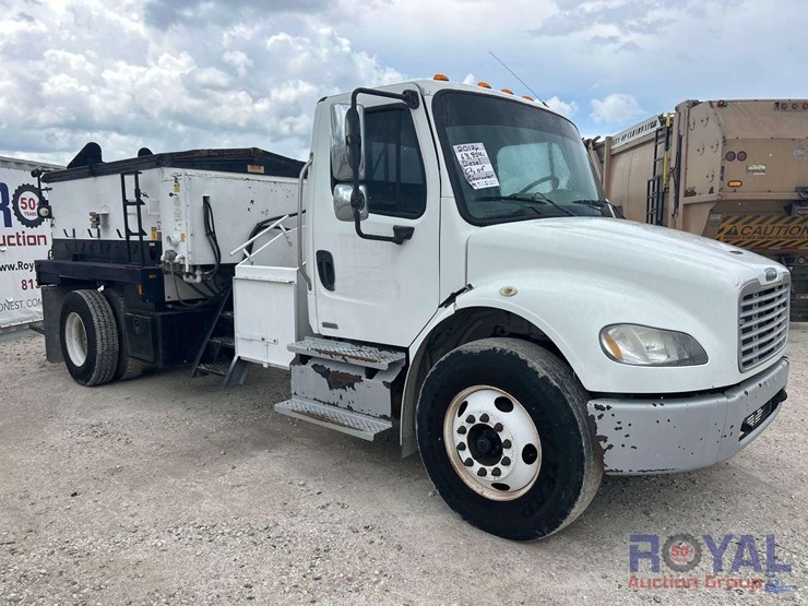 2012-freightliner-m2-106-asphalt-pothole-patcher-truck-image-43
