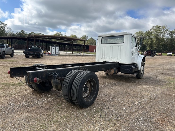 1995-international-4700-image-7